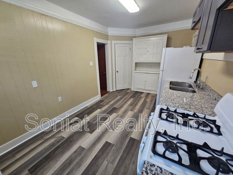 New Orleans Condo: 5324 Prytania Street