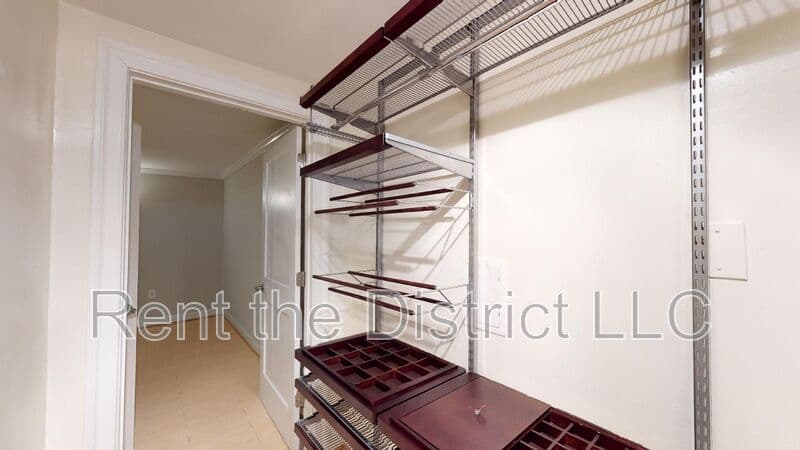 Washington Condo: 1708 Newton Street NW
