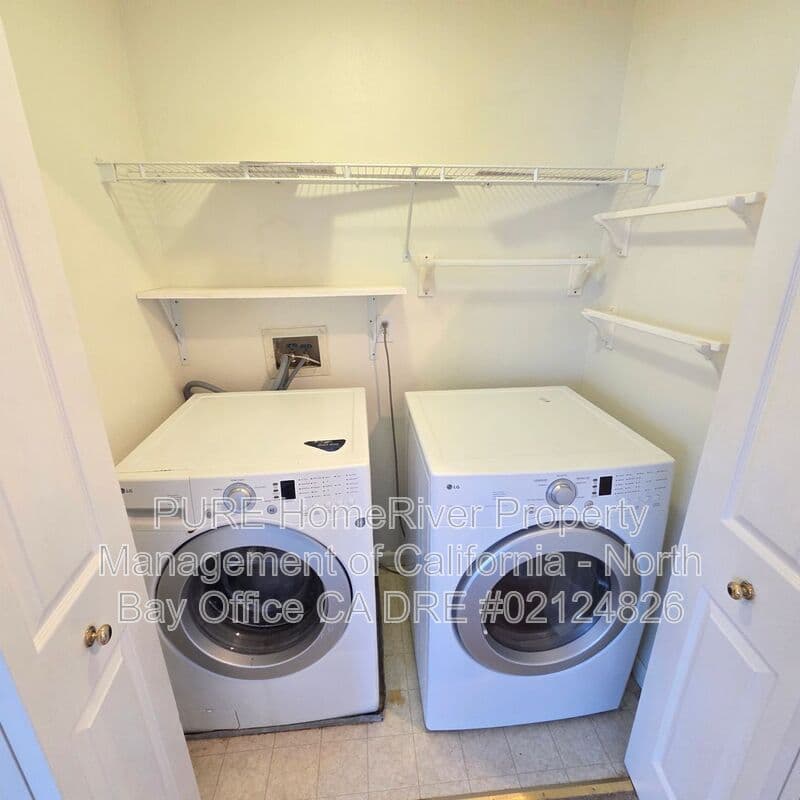 Petaluma House: 1052 Addison Circle