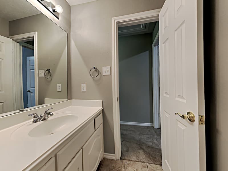 Houston House: 16539 Mesa Point Dr