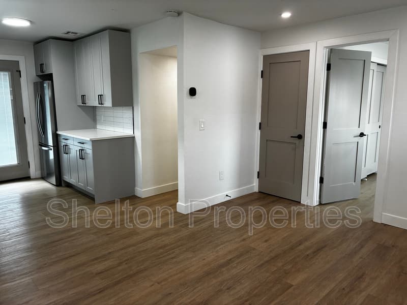Phoenix House: 614 N 10th Ave Unit A