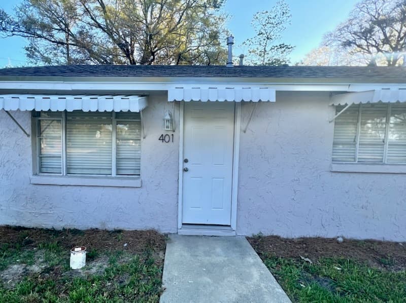 Crestview House: 401 Brett Street South - 401