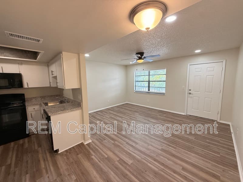 Saint Petersburg Condo: 4201 49th St N