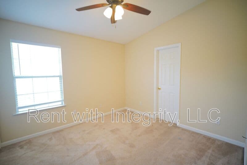 Tallahassee House: 859-1 W Brevard St