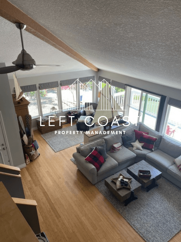 Lincoln City House: 1545 Northeast Regatta Way