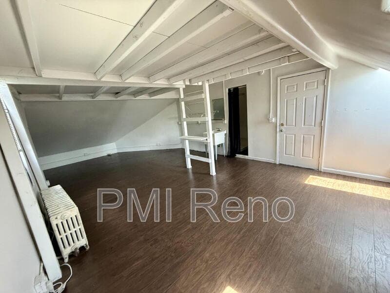 Reno Condo: 46 West 10th Street Rm 1