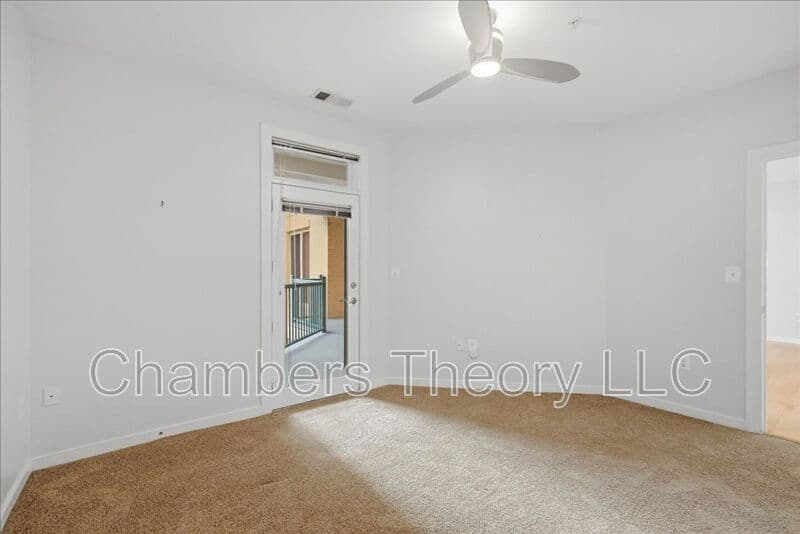Arlington Condo: 2200 N Westmoreland St