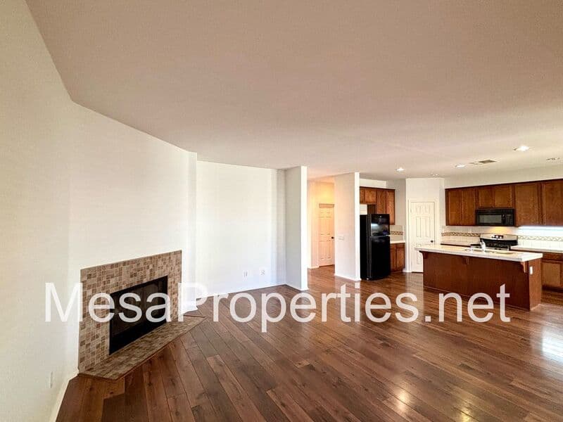 Victorville House: 12396 Ava Loma St.