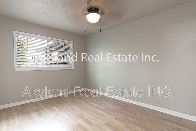 Manteca House: 697 Garden Gate Drive