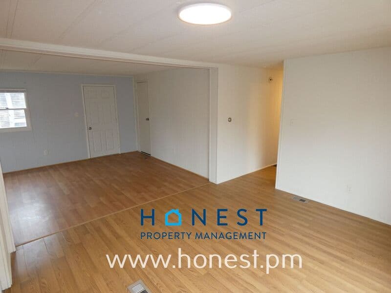 Augusta House: 146 Sewall Street