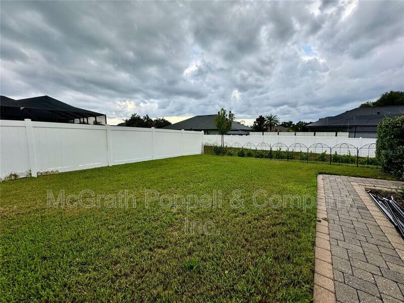 LAKELAND House: 2031 INDIAN SKY CIRCLE