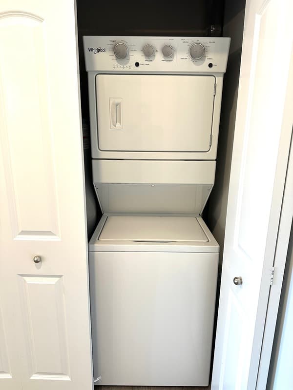 Woodstock Condo: 301 N Madison St