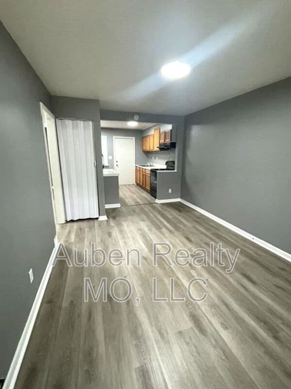Kansas City Condo: 3143 Puckett Rd
