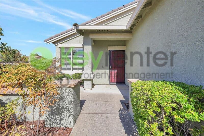Lincoln House: 2532 Woodacre Lane