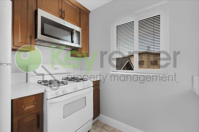 Sacramento House: 5726 Falconer Way