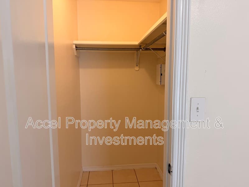 Pharr Condo: 1601 E Coyote
