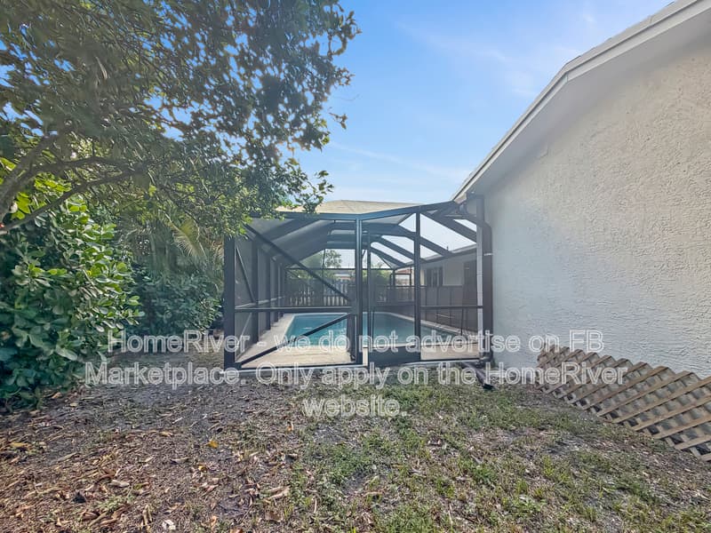 Sunrise House: 8210 NW 20th Ct