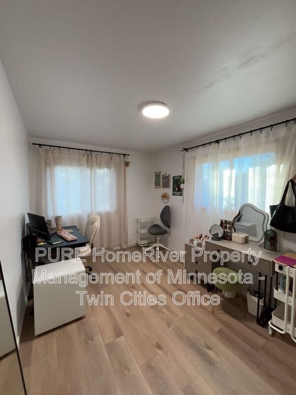 Coon Rapids House: 12394 Magnolia Cir Nw