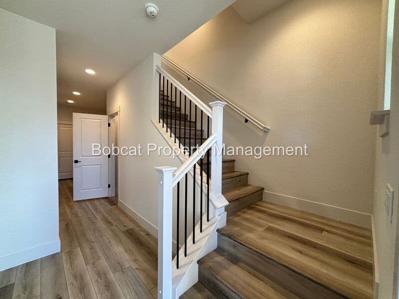 Carson City House: 1128 Grove St