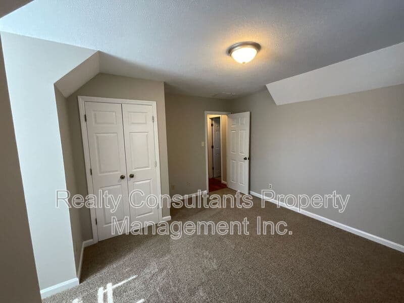 Greensboro House: 123 Arcaro Drive