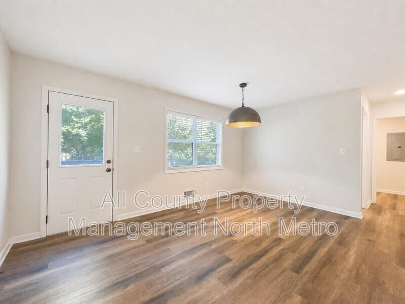 Lawrenceville House: 1369 Gate Post Lane