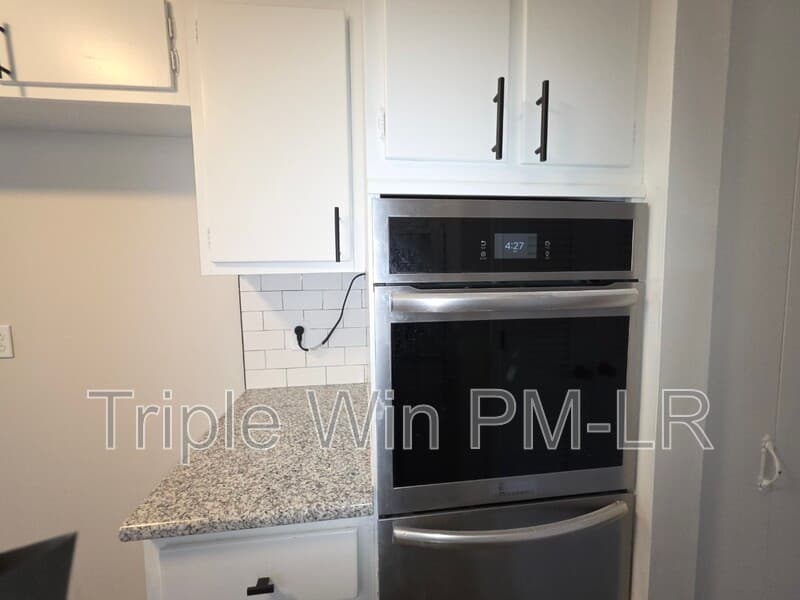 Jacksonville House: 1516 Gregory St