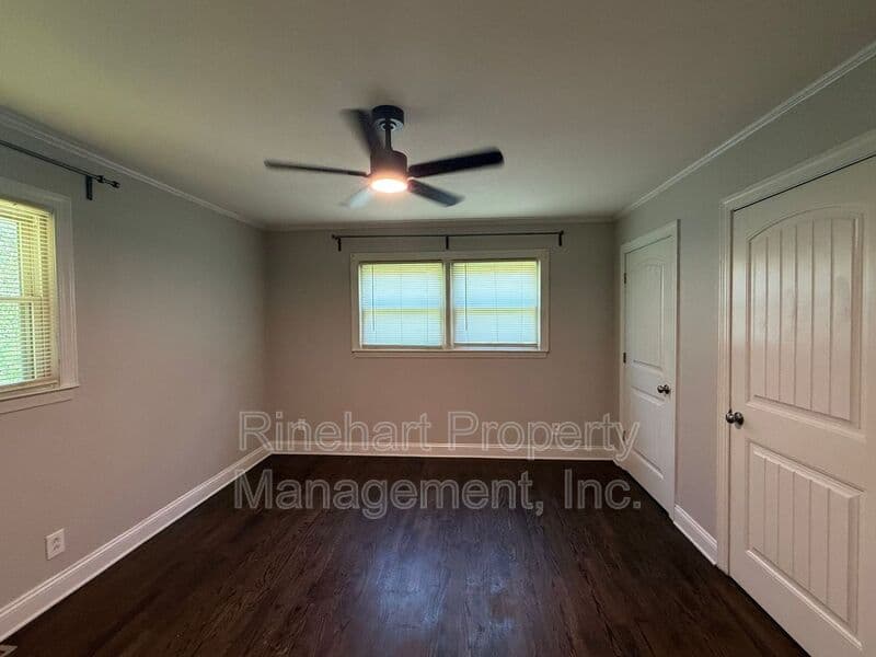 Rock Hill House: 645 Greenbriar Avenue