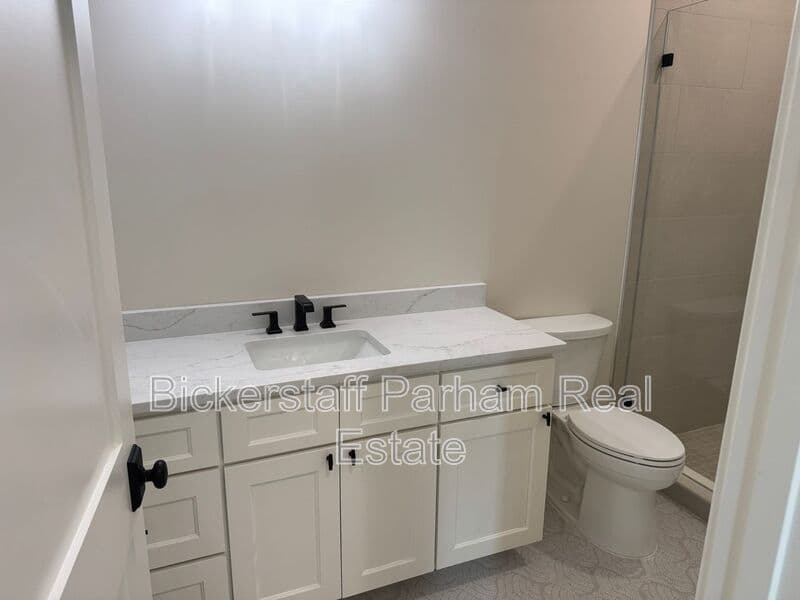 Columbus Condo: 6801 River Rd Building I
