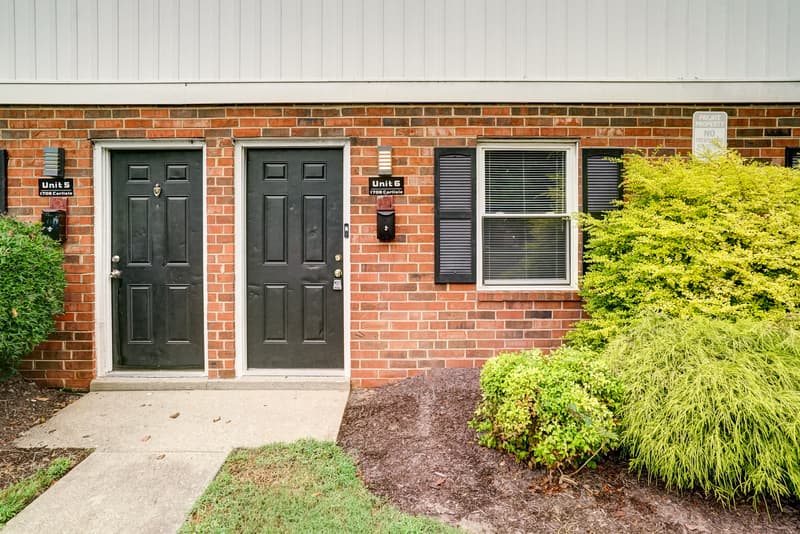 Henrico Townhome: 1706 Carlisle Ave