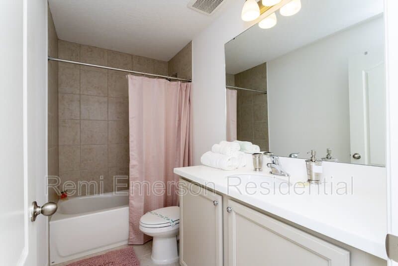 Davenport Townhome: 624 Benoi Drive