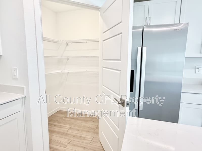 Lady Lake House: 219 Skyfield Court