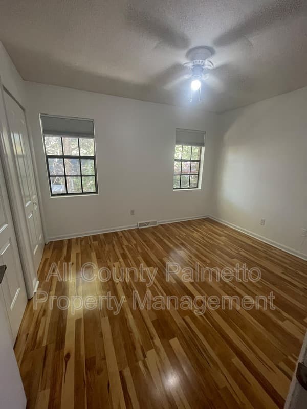 Charleston Townhome: 256 Fleming Rd