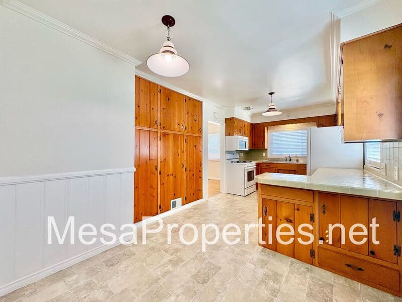 La Verne House: 2704 Park Ave