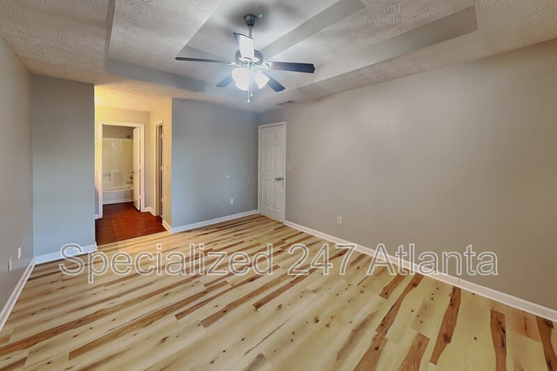 Conyers House: 2112 Fairway Ct SE