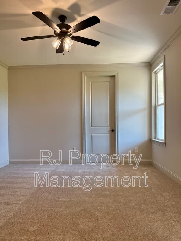 Collierville Townhome: 924 Aldwick Dr