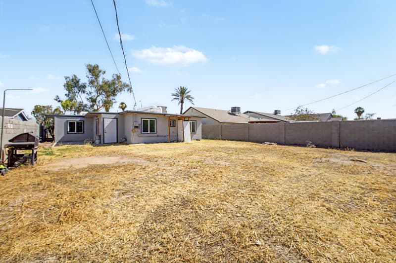 Tempe House: 2045 E ORANGE ST