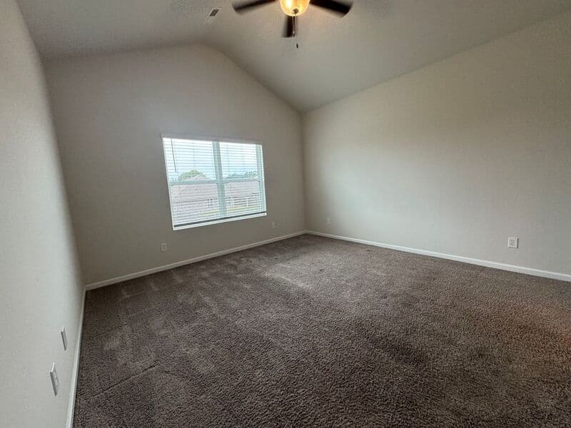 Madison House: 102 Daymark Drive