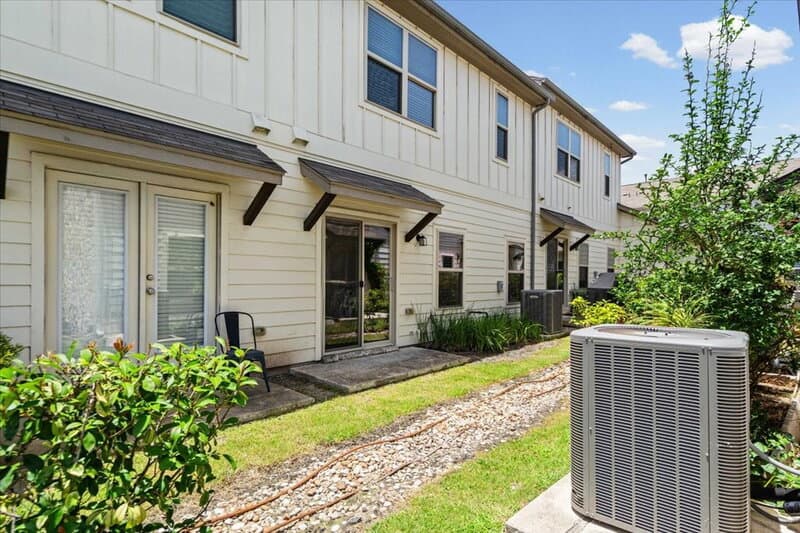 Austin House: 1502 Airedale Rd