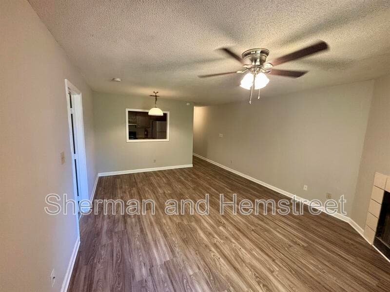 Evans Condo: 518 Commons Dr