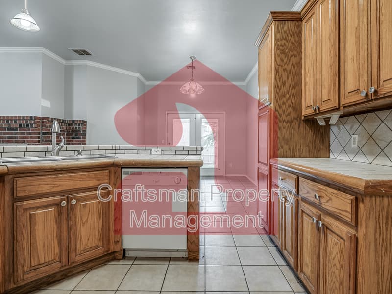 Oklahoma City House: 2701 Silvertree Drive