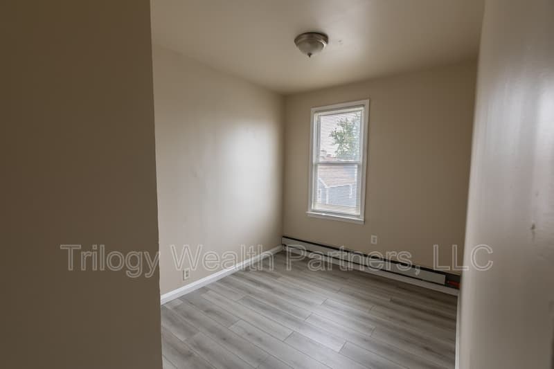 Orange Condo: 154 Taylor St. - 3