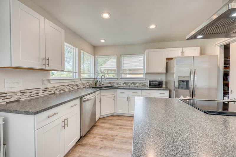 Cottonwood Shores House: 847 Pecan Lane