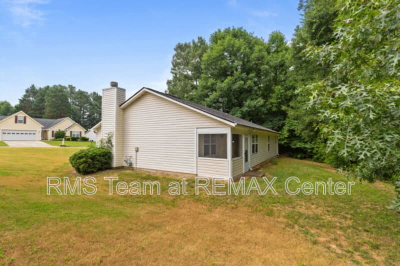 Dacula House: 2510 Fort Daniels Dr