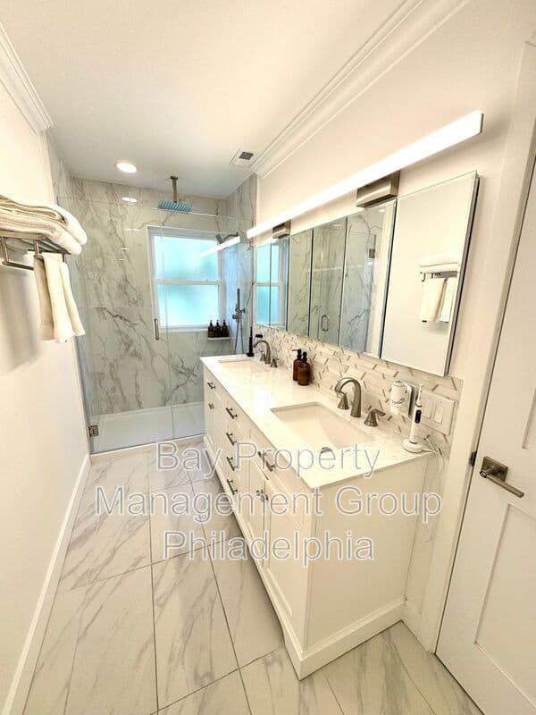 Philadelphia House: 834 N Newkirk St