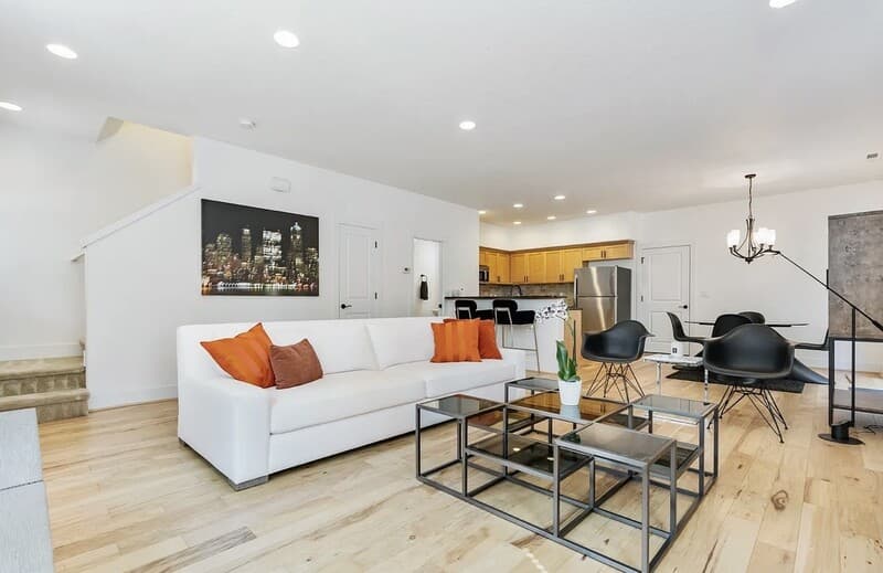 Beaverton House: 370 Southwest 204th Terrace