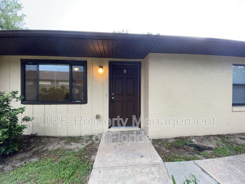 Ocala House: 3650 NE 41 Street