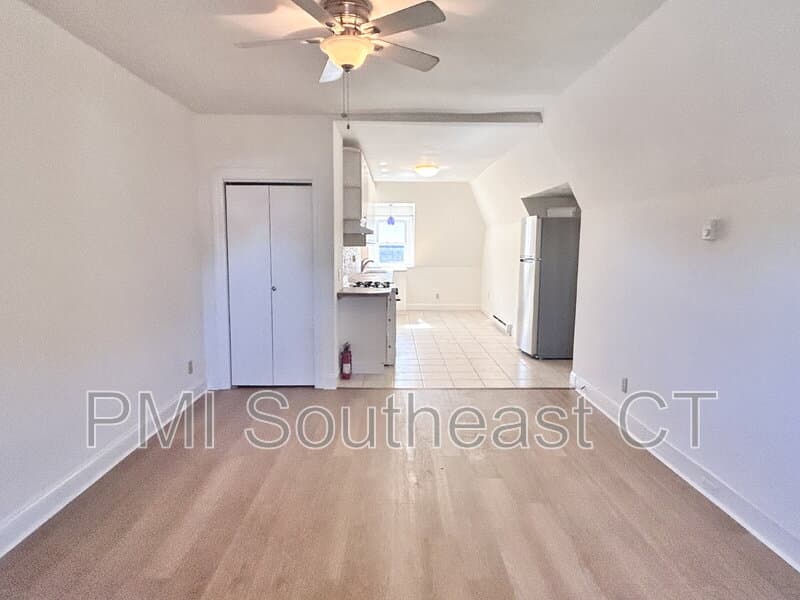 New London Condo: 285 Montauk Avenue