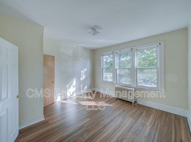 Roselle House: 706 Chestnut St.