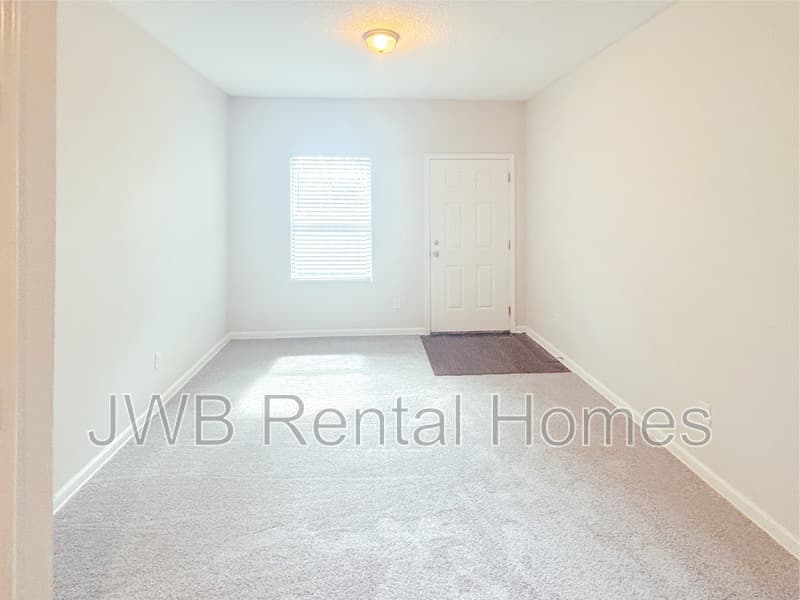 Jacksonville House: 8520 Cocoa Ave