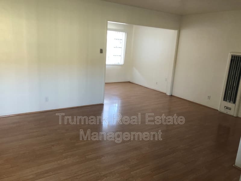 Glendale Condo: 623 W Stocker St